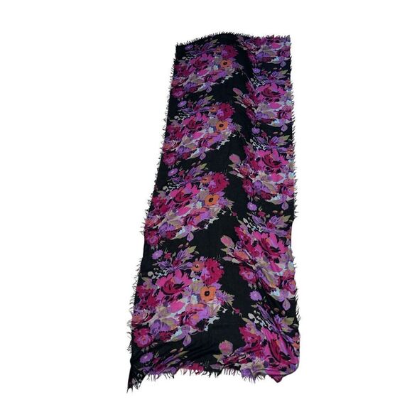Beautiful floral  Soft Long Fabulous Floral Print scarf in Good condition - Picture 1 of 5